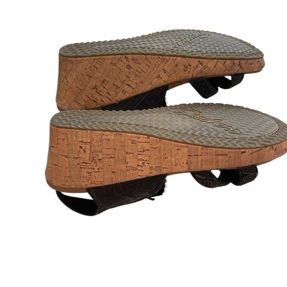 SKECHERS Luxe Foam Black Wedge Sandals Women’s 6 NWOT Comfort Footbed Travel - Picture 7 of 8